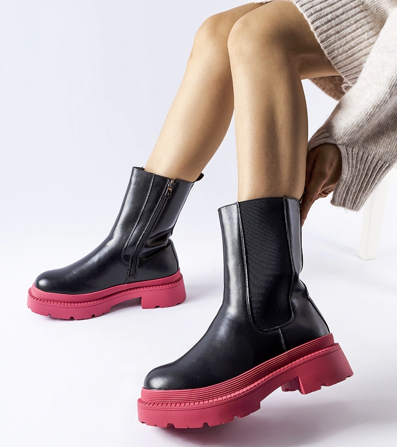 Botine negre cu talpă roz Garden