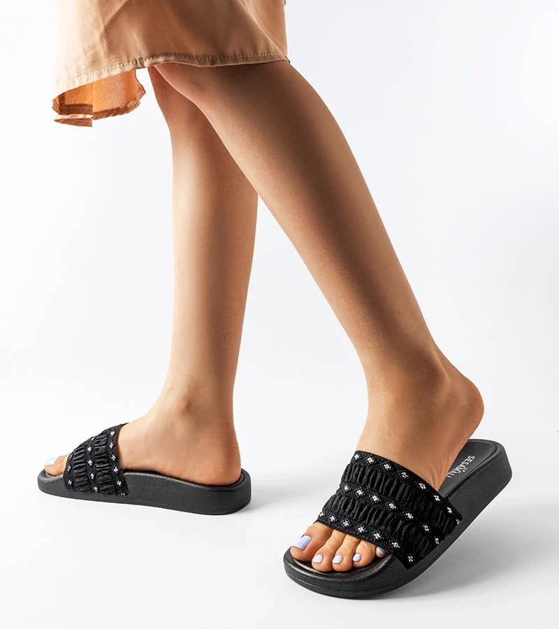 Șlapi negri înfrumusețați cu încrețitură Ernest