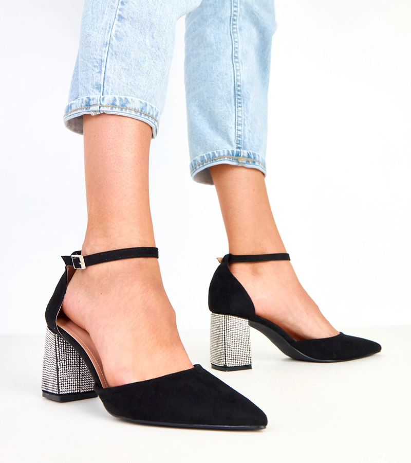 Pantofi negri cu toc gros decorat cu pietre Sona