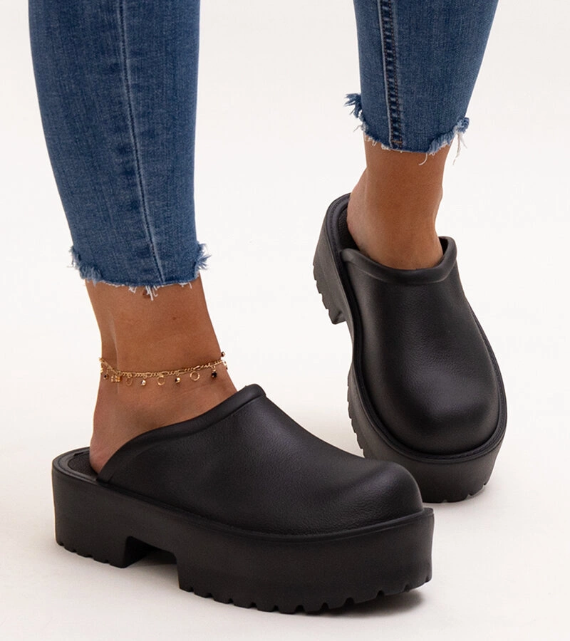 Papuci negri cu talpă masivă Hussa