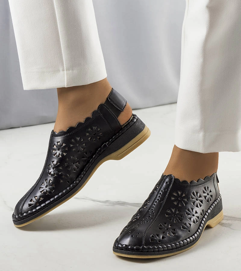 Șlapi Ferre negri traforați