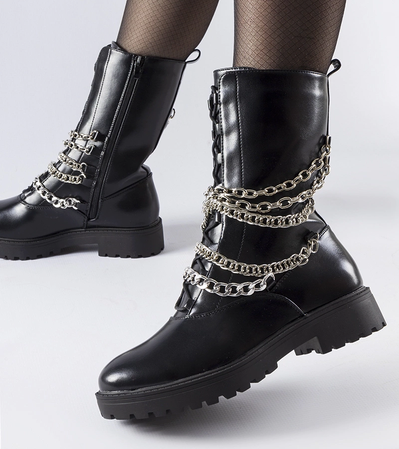 Bocanci negri căptușiți cu lanț Carroll