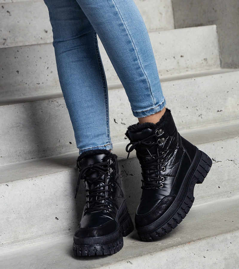 Cizme de zăpadă izolate Ozero negre