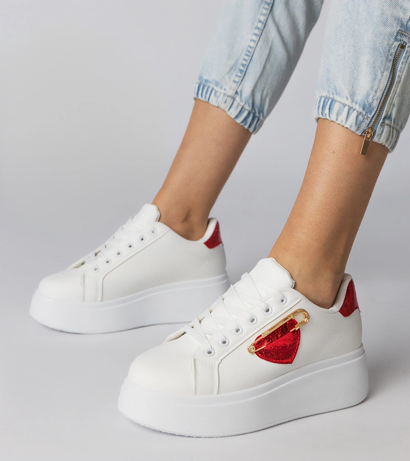 Adidași albi cu inimă roșie Lerisol