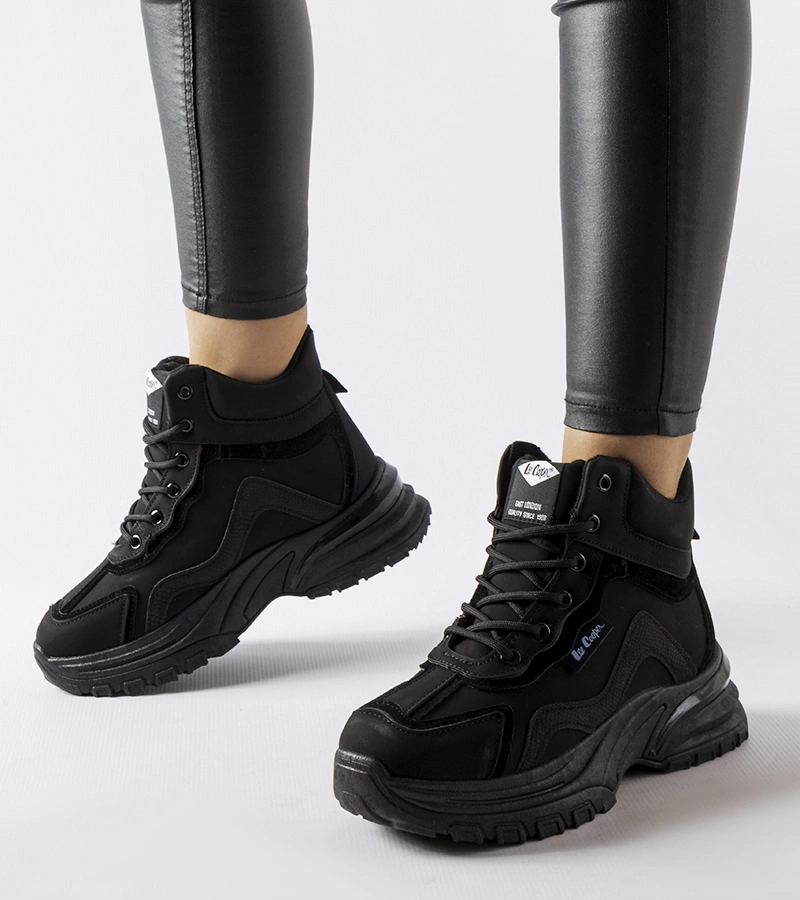 Papuci negri Lee Cooper LCJ-23-44-1976L