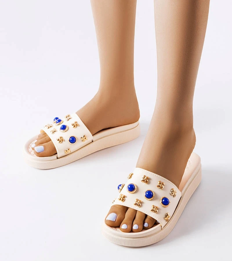 Șlapi de plajă cu ornamente bej Montesarchio