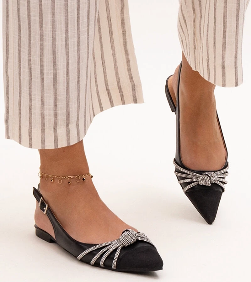 Balerini cu vârf ascutit și zirconii Sellar