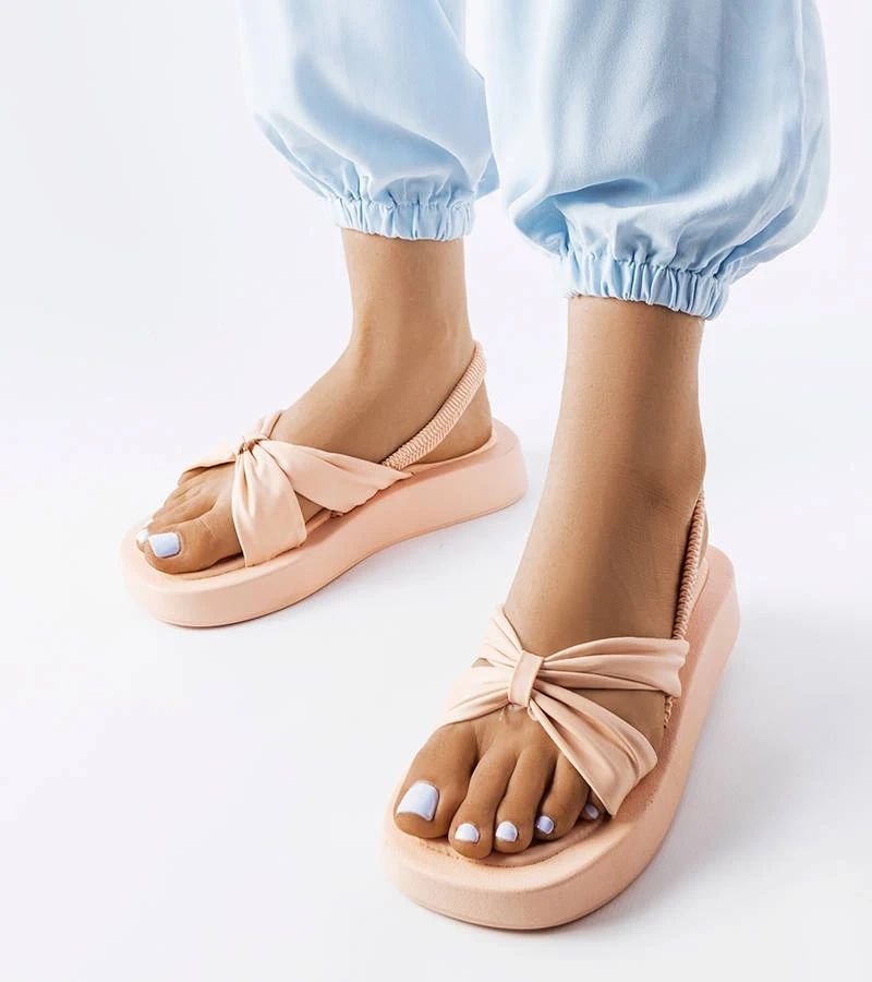 Sandale cu platformă bej Montagna