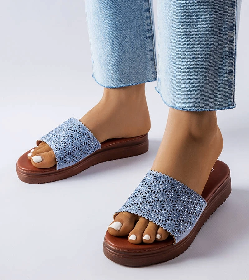 Șlapi albaștri traforați cu zirconii Irvine