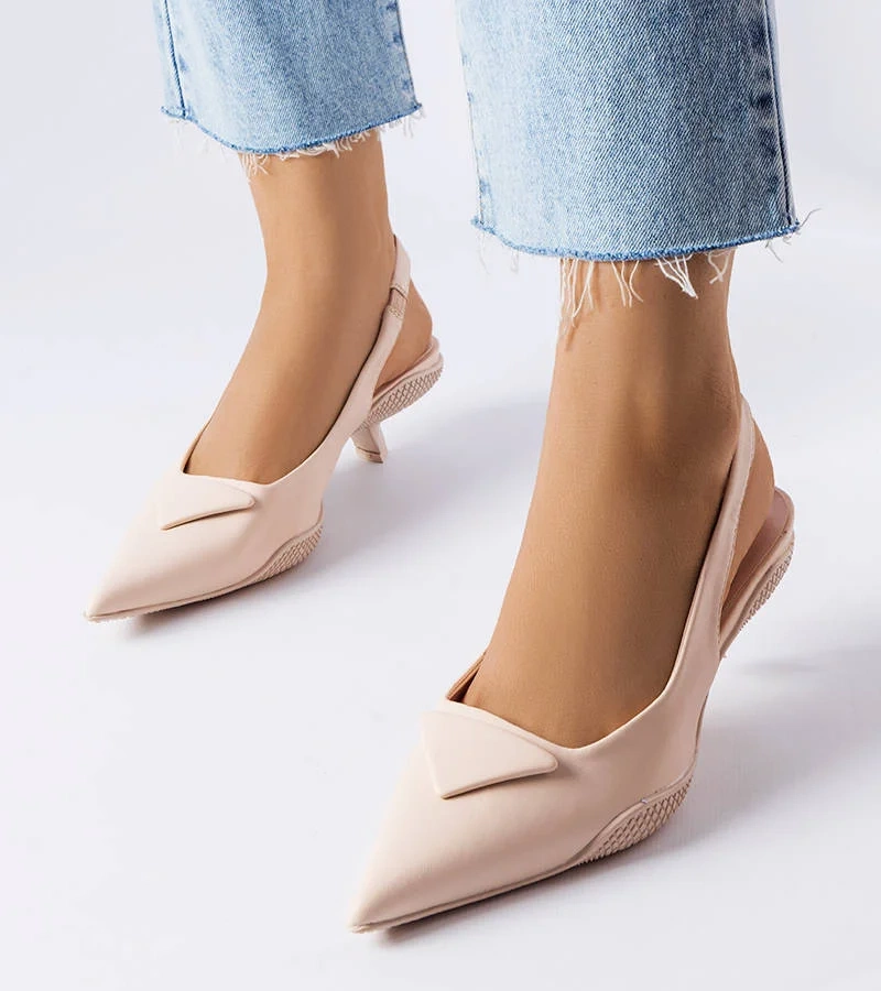 Sandale cu tocuri joase Labonté bej