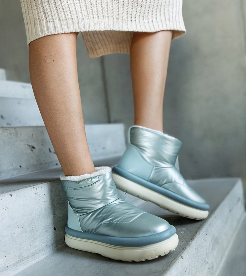 Cizme de zăpadă calde, verde deschis, cu platformă Cores.