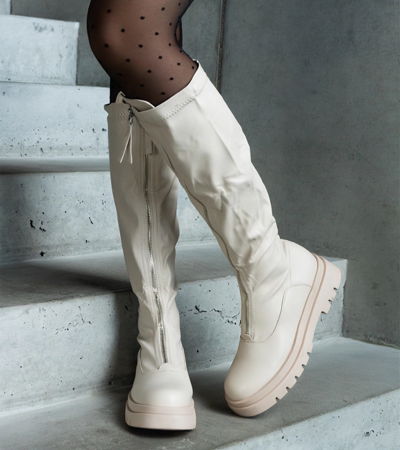 Cizme bej din piele ecologică cu toc plat decorate cu fermoar Hala