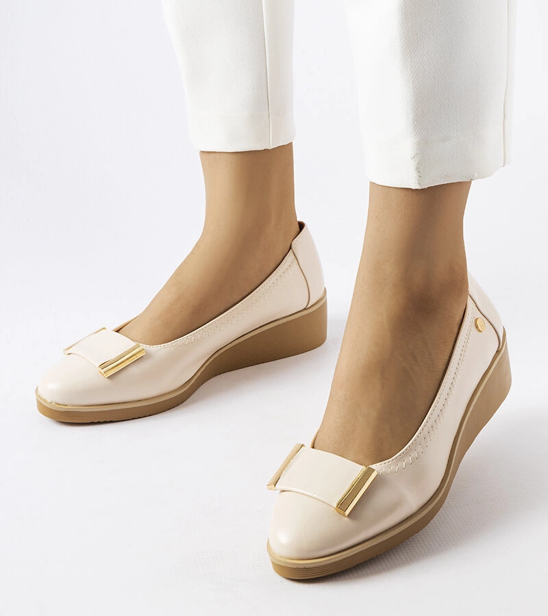 Balerini bej cu talpă din piele Kajla