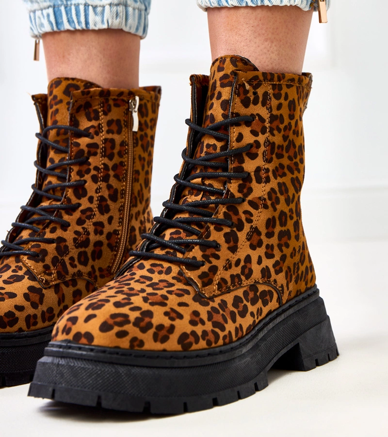 Botine maro cu motiv leopard Espe