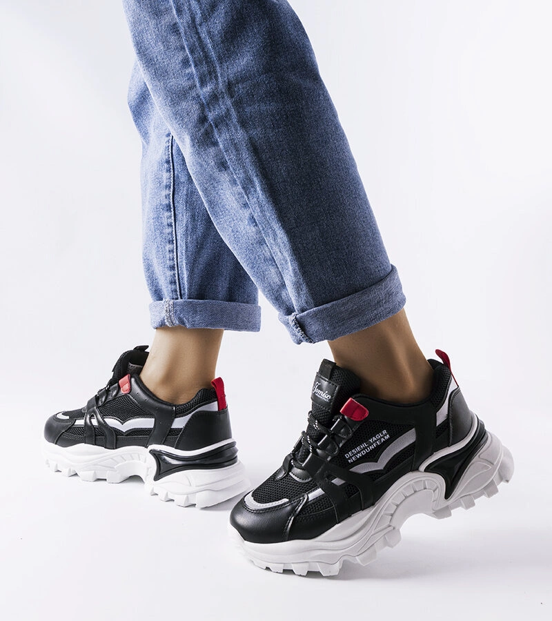 Adidași negri cu inserții neon Opal