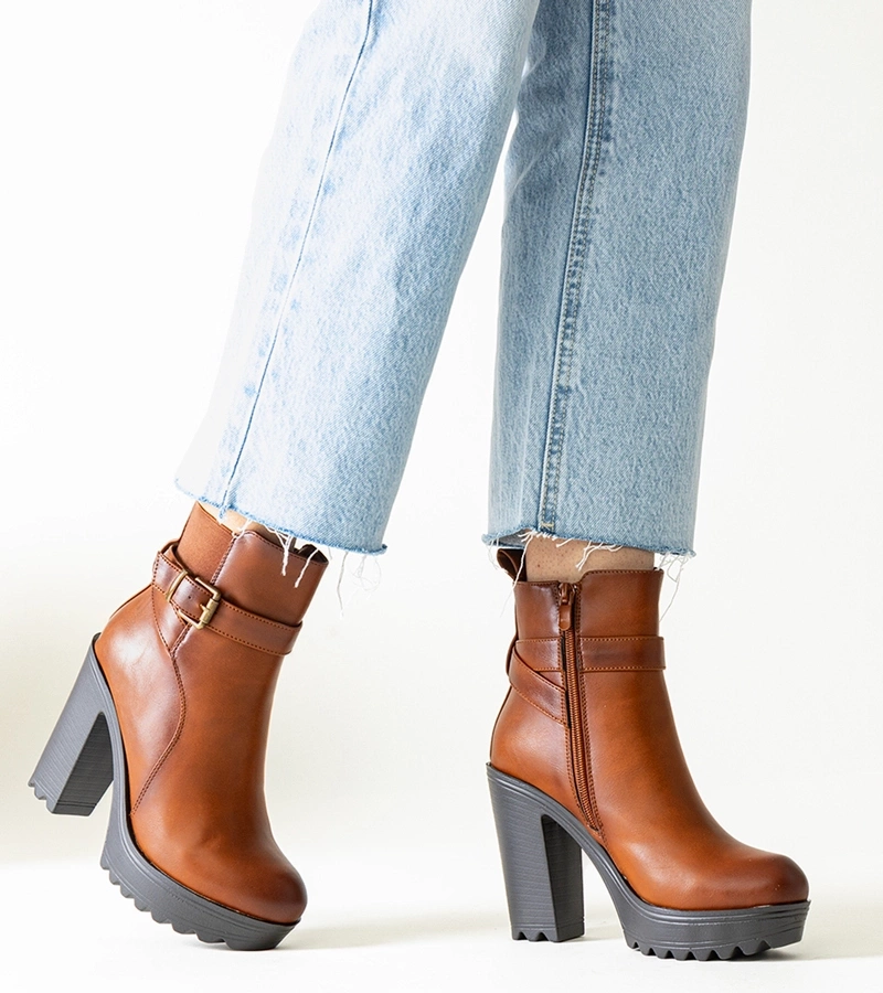 Brune botine cu toc înalt Lubena