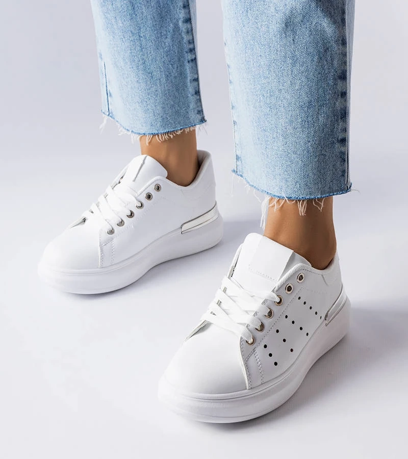 Adidași albi cu perforații colorate Chalut