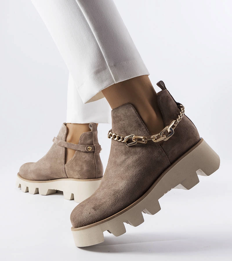 Cizme din piele bej cu lanț Karino