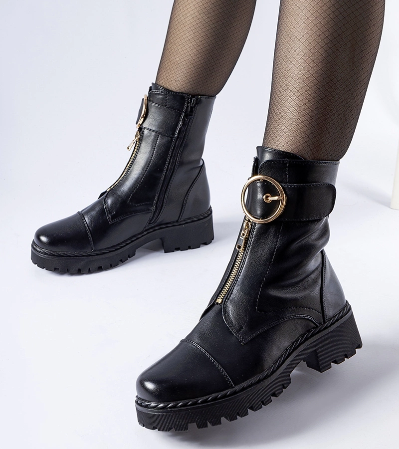 Bocanci negri călduroși Classe