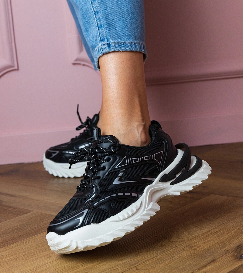 Adidași sport negri cu talpă groasă Lirana