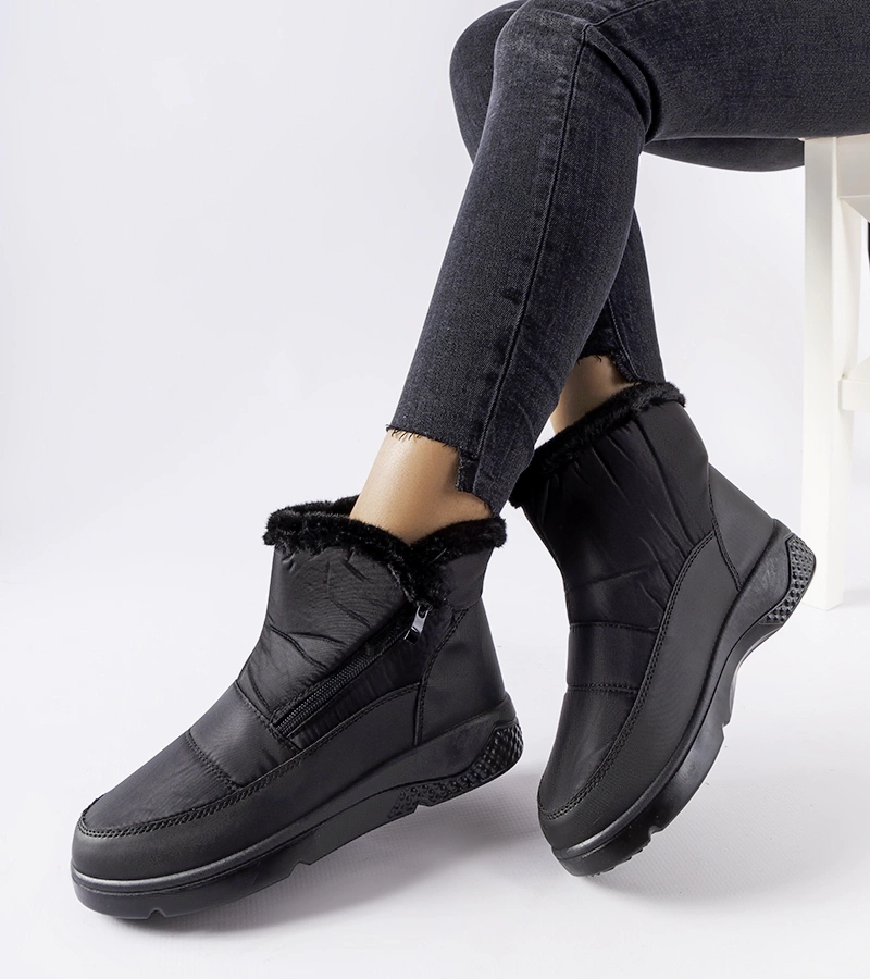 Bocanci negri căptușiți cu fermoar Judithe