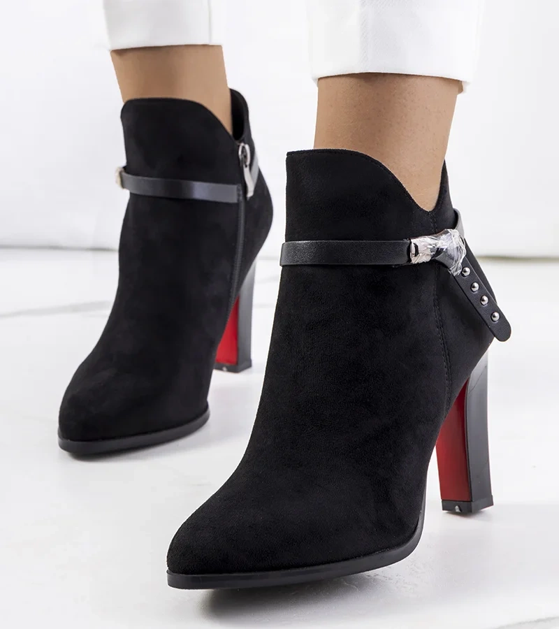 Cizme negre cu toc Deshi