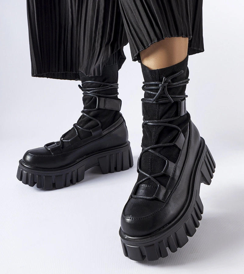 Șosete cu talpă neagră de la Colce