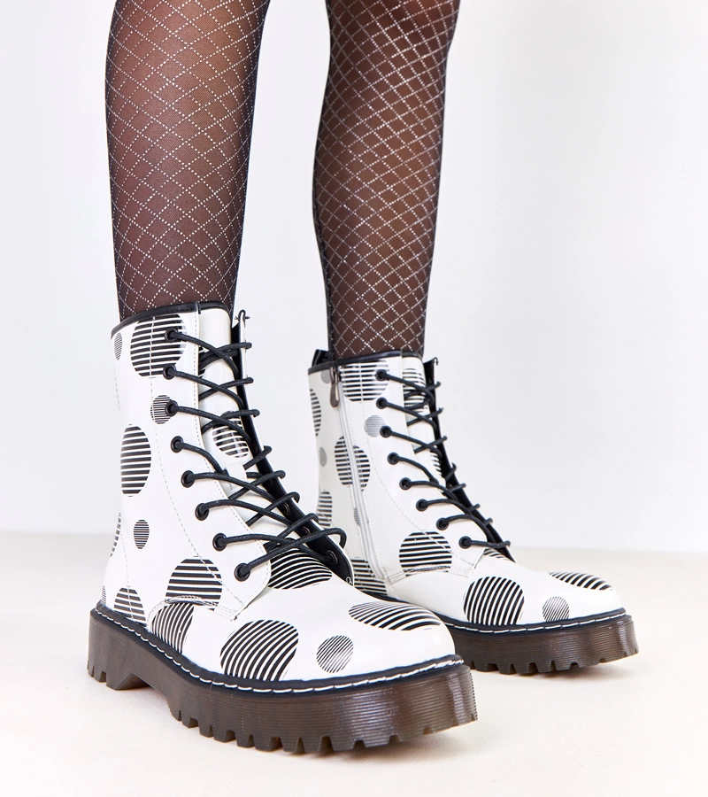 Ghete albe de damă pe platformă Merelin