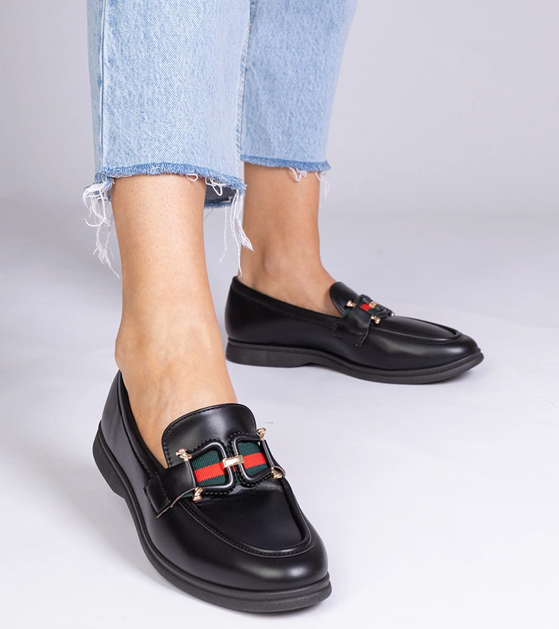 Mocasini negri din piele ecologică cu decorațiune Kalenda