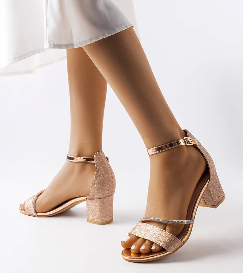 Sandale stiletto Lidia aurii strălucitoare