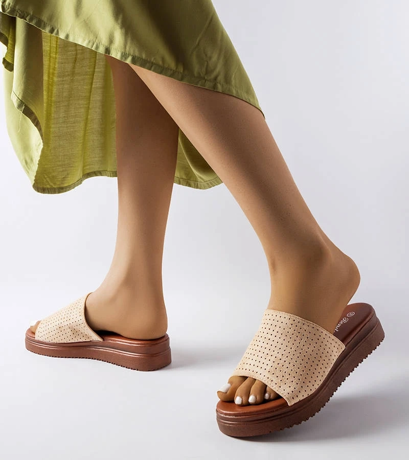 Flip-flops bej cu partea superioară traforată Idabel