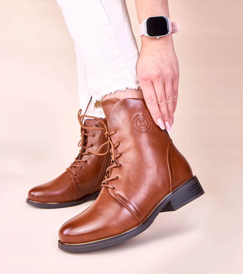 Ghete maro cu șireturi îmblănite Eladia