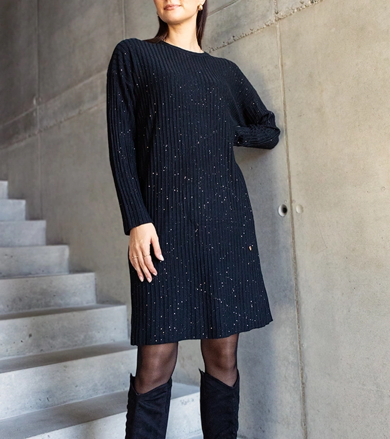 Rochie midi neagră cu luciu Kadyra