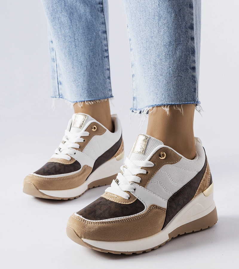 Adidași maro și albi cu tocuri Fongemie