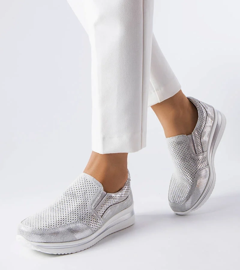 Rhéaume adidași argintii traforați pe tocuri Rhéaume