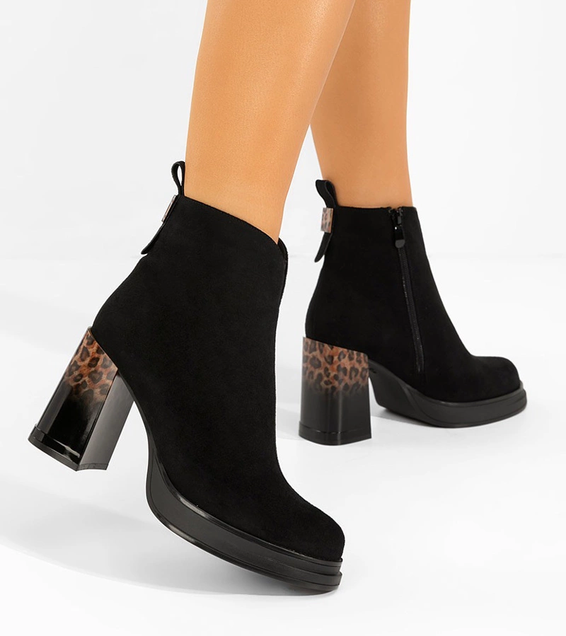 Botine negre cu toc bloc lăcuit decorat cu imprimeu de leopard Gena