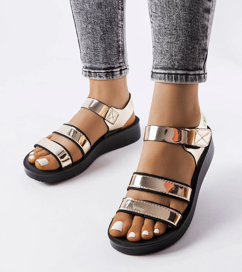 Sandale Bricks lăcuite aurii