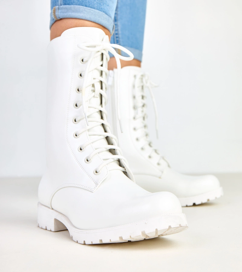 Cizme albe cu toc jos și șireturi Jacklyn