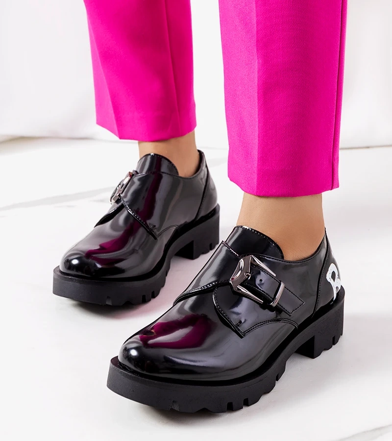 Pantofi cu lentile negre