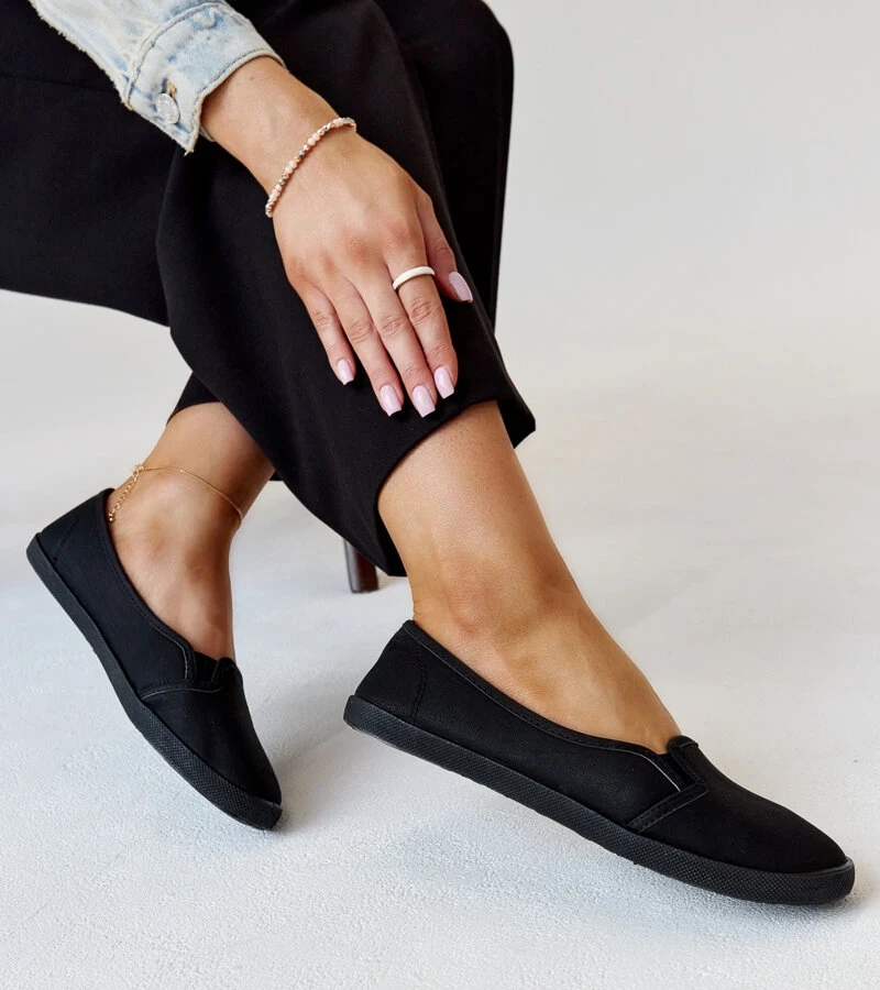 Pantofi sport negri alunecare piele ecologică Wordana