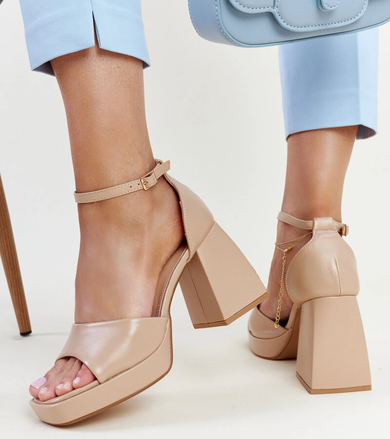 Sandale maro închis pe toc Vesna