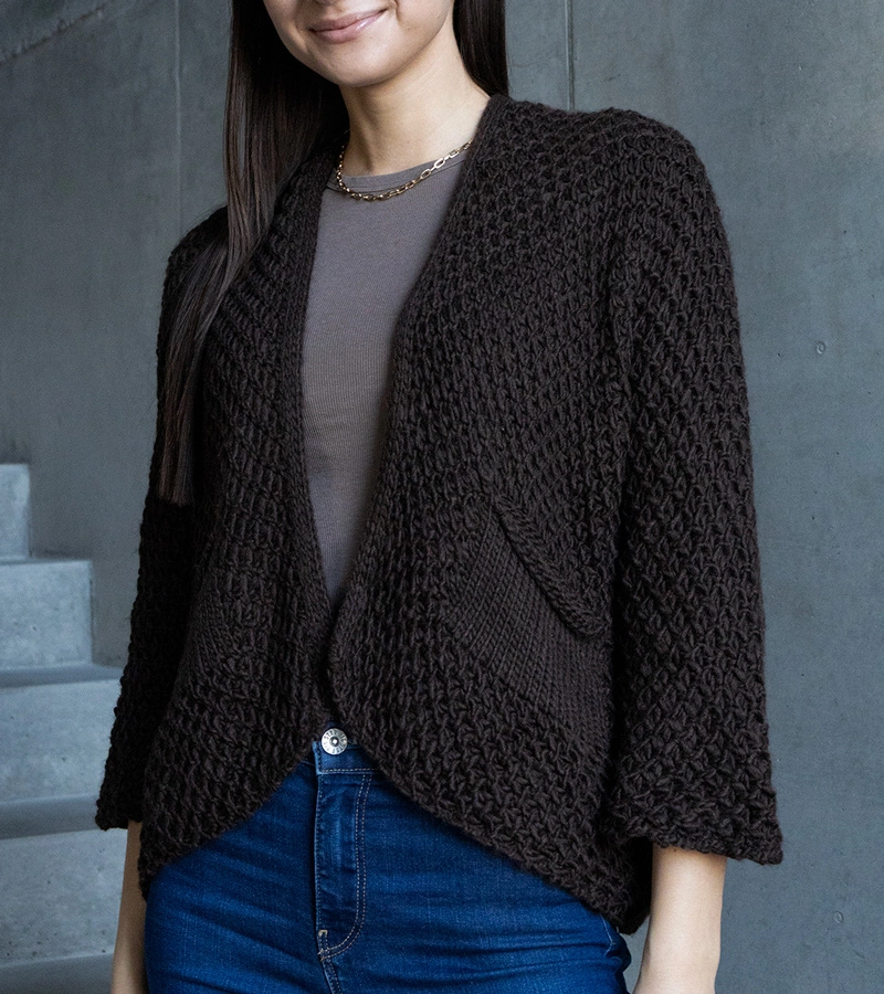 Cardigan maro tip pelerină Nira