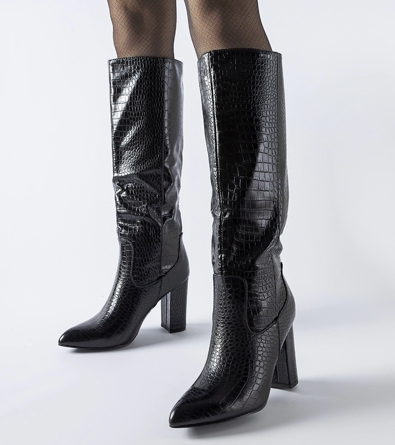 Cizme negre cu imprimeu pe toc Delfina 4504 BLACK