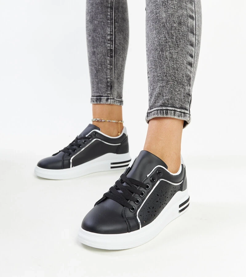 Sneakers negri perforați cu sclipici Zorka