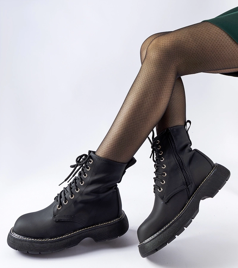 Bocanci clasici negri Benvenuto