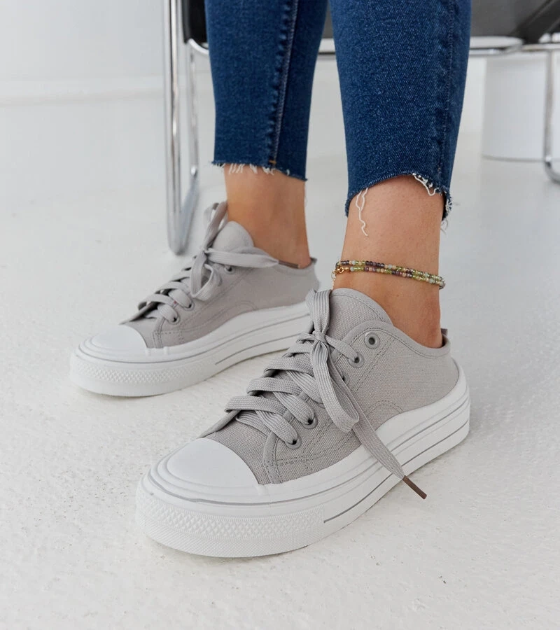 Teniși gri pe platforma Fiori