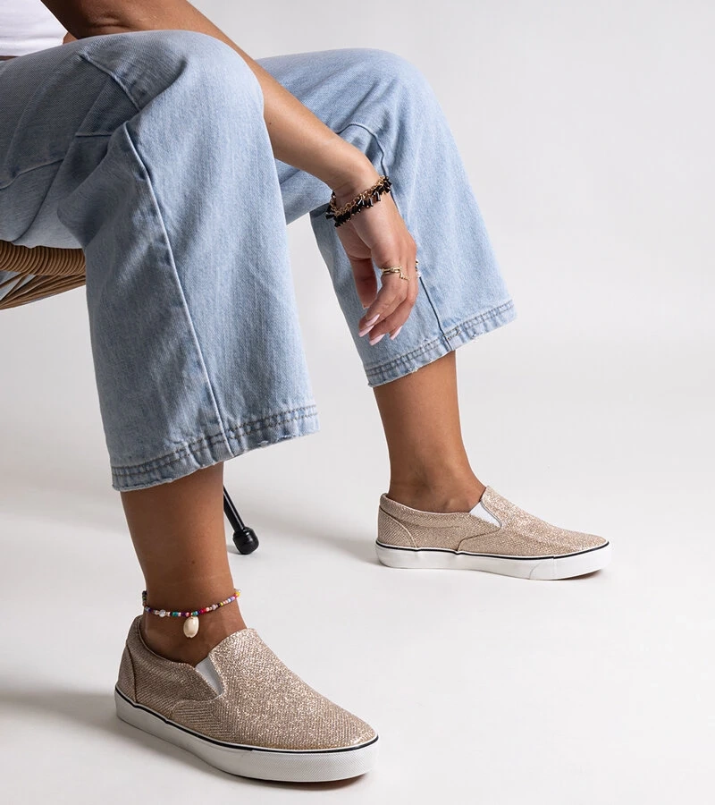 Teniși strălucitori aurii Lublubah