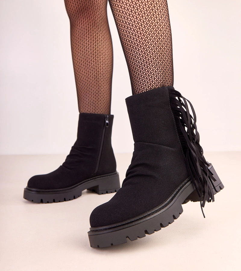 Botine negre cu franjuri pe talpă groasă Silia