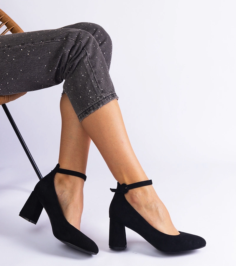 Pantofi negri cu toc din piele ecologică întoarsă Pamelina