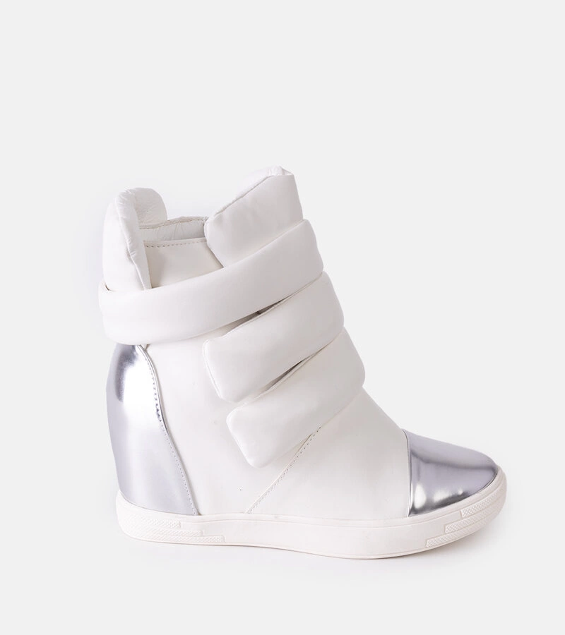 Ghete cu platformă albe, căptușite Krinamtina